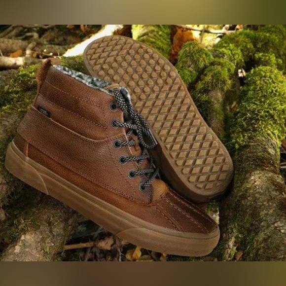 Vans Shoes - VANS Sk8-Hi Del Pato MTE Leather High Top Sneakers Women’s Size 8